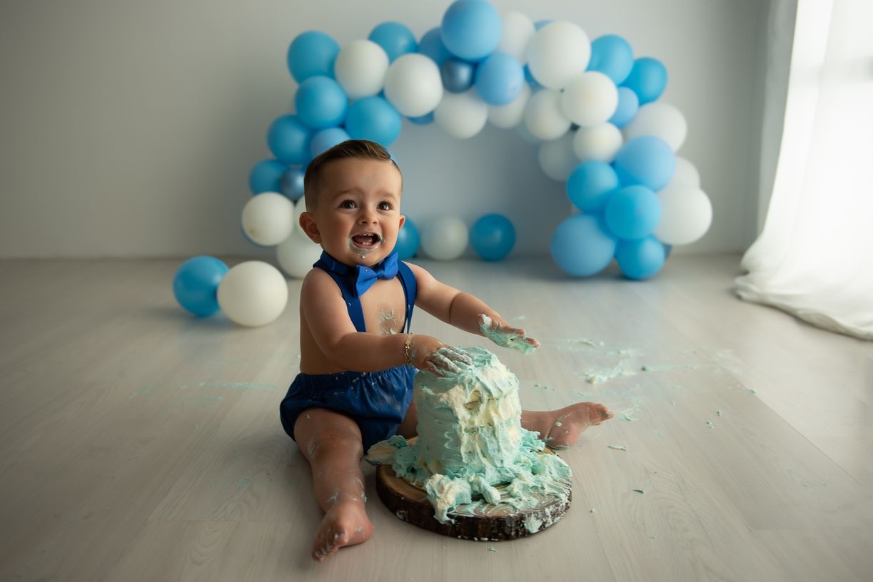 sessione fotografica-smasch cake-torta compleanno-primo compleanno-servizio fotografico-mamma figlia-palloncini-set fotografico-belluno-trento-feltre-bassano del grappa_ridotte